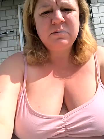 Jusichka Cam Show Recorded 2025-04-30