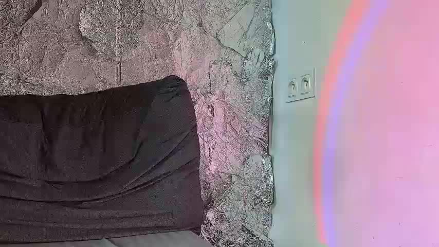 Cherry-bomb Cam Show Recorded 2025-04-30