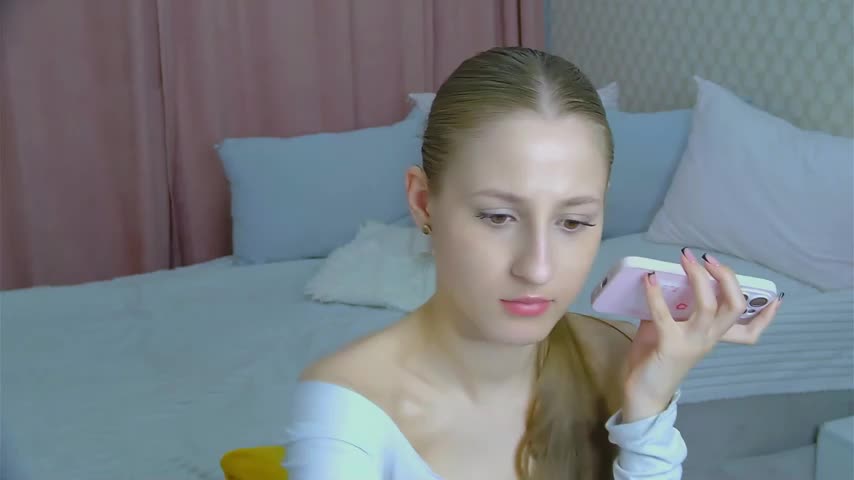 BritneyCruze Cam Show Recorded 2025-04-30