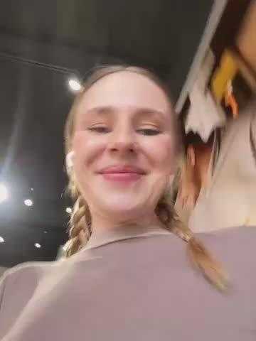Elegant_babe Cam Show Recorded 2025-04-30