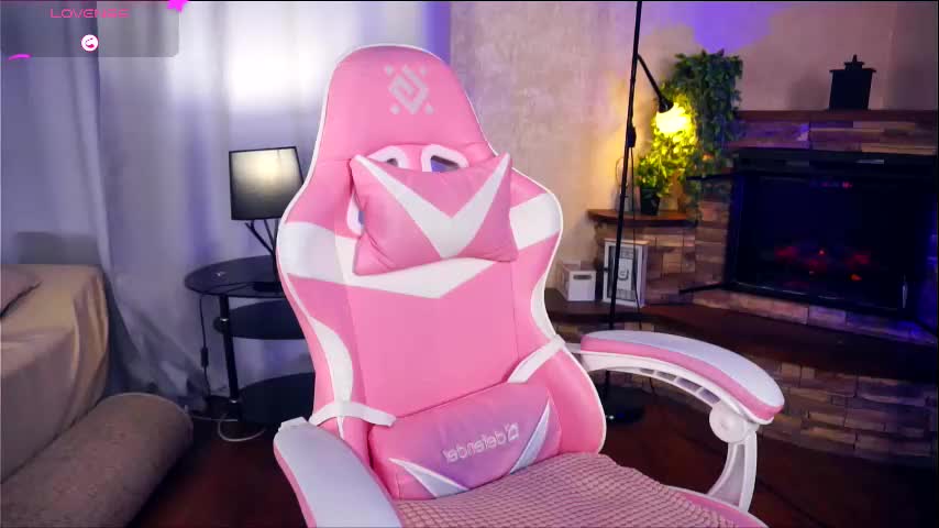 Shelleybuss Cam Show Recorded 2025-04-30