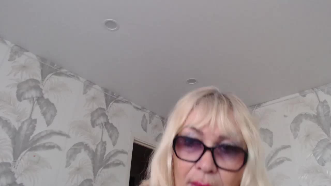 Kleopatra675 Cam Show Recorded 2025-04-30