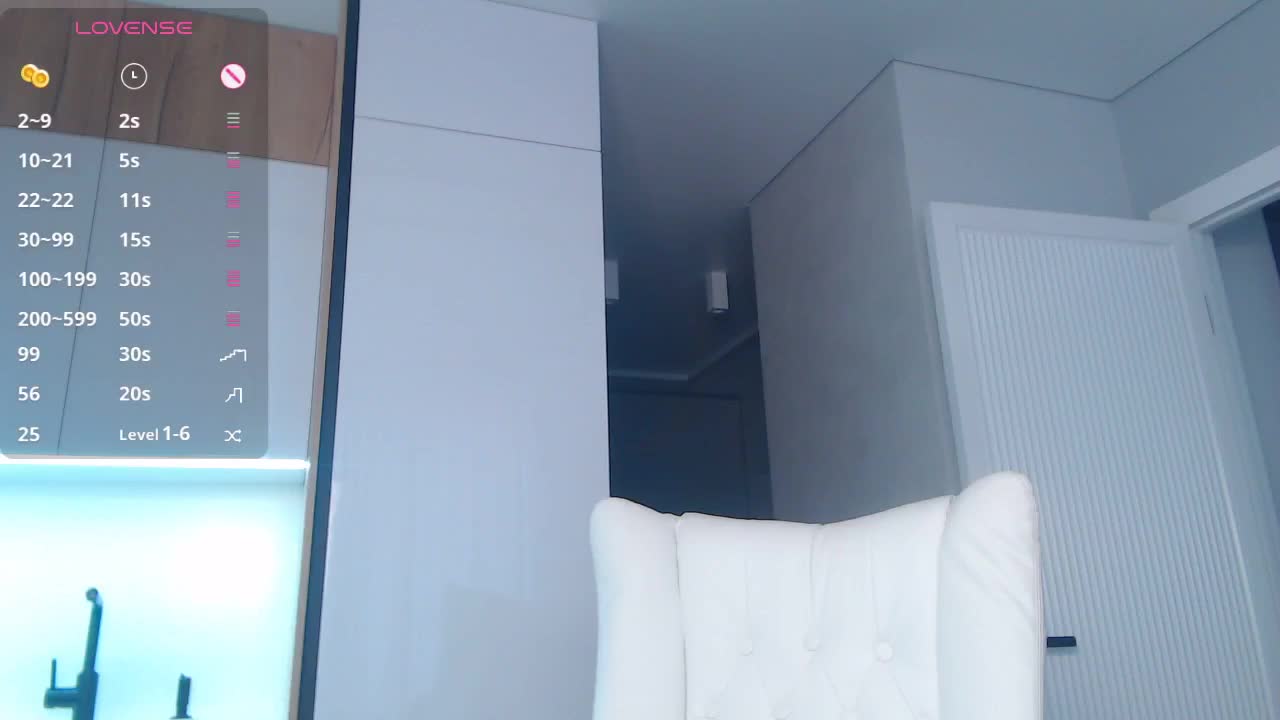 Hold-me-tight Cam Show Recorded 2025-04-30