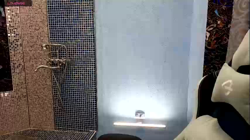 Elizabeth_dort Cam Show Recorded 2025-04-30