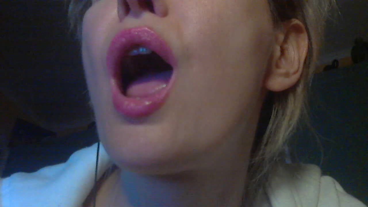 RedEmemdems Cam Show Recorded 2025-04-30