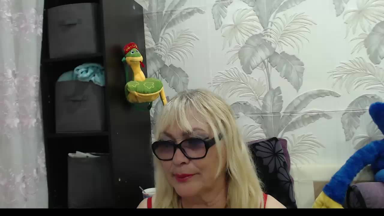 Kleopatra675 Cam Show Recorded 2025-04-30