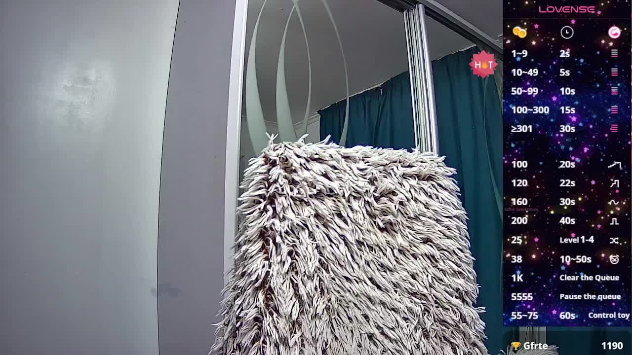 Helleny Cam Show Recorded 2025-04-30