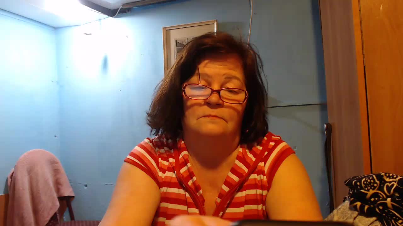 Elenavladimirovna Cam Show Recorded 2025-04-30