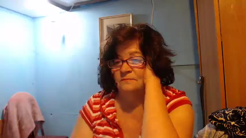 Elenavladimirovna Cam Show Recorded 2025-05-01