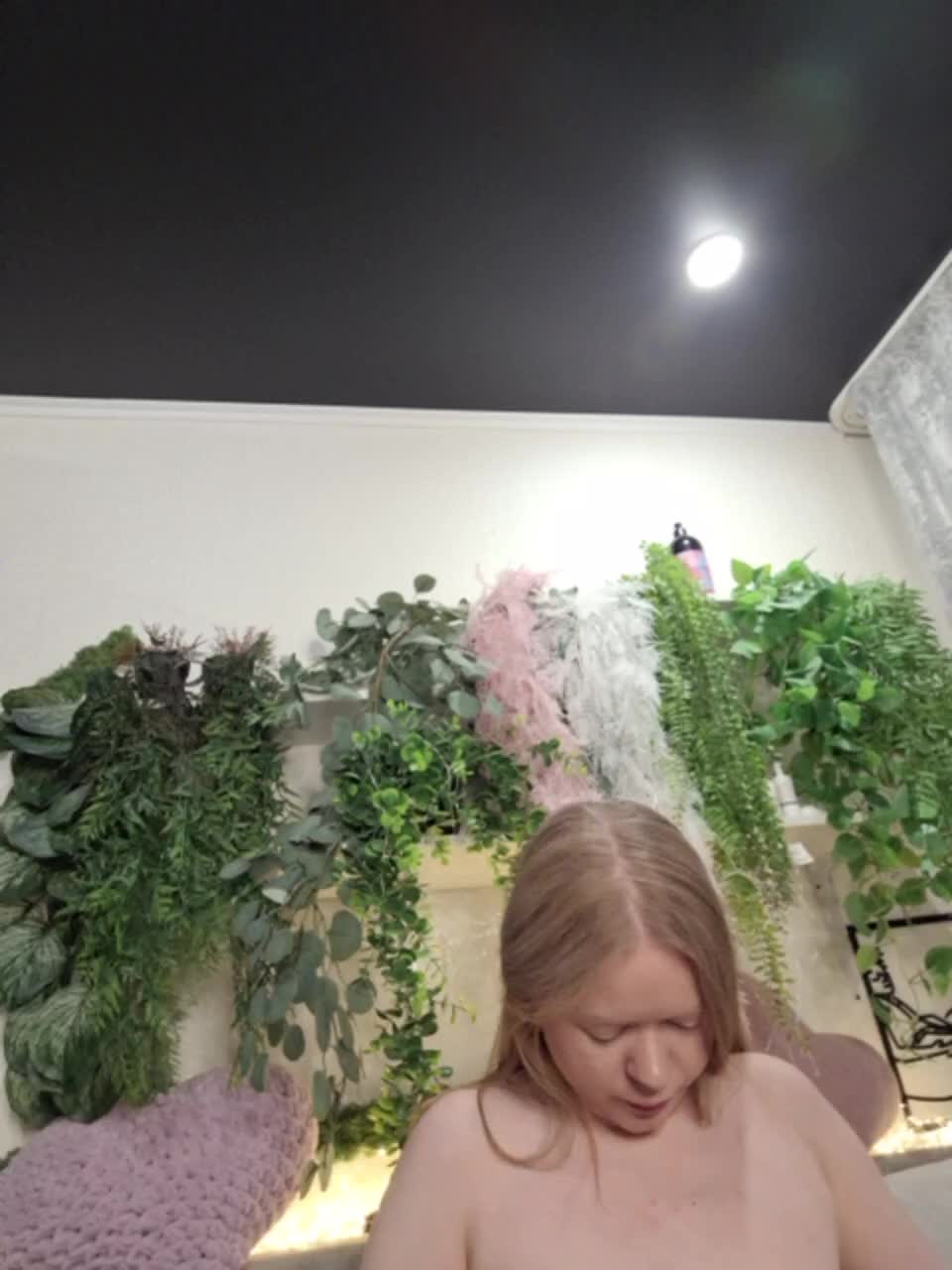 -scyrim- Cam Show Recorded 2025-05-01