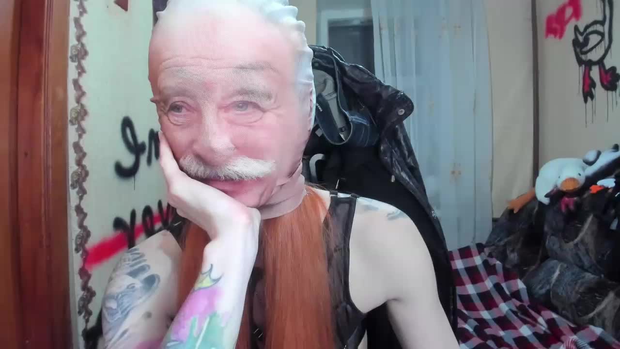Roxy-Sun Cam Show Recorded 2025-05-01