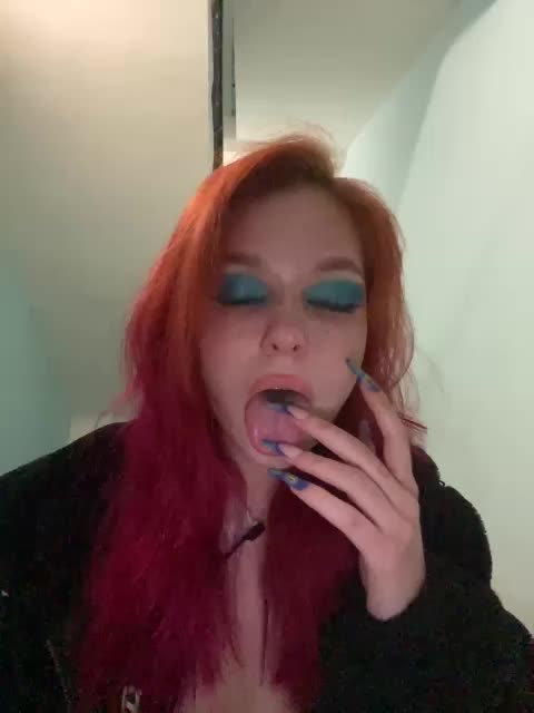 KiraSaud69 Cam Show Recorded 2025-05-01