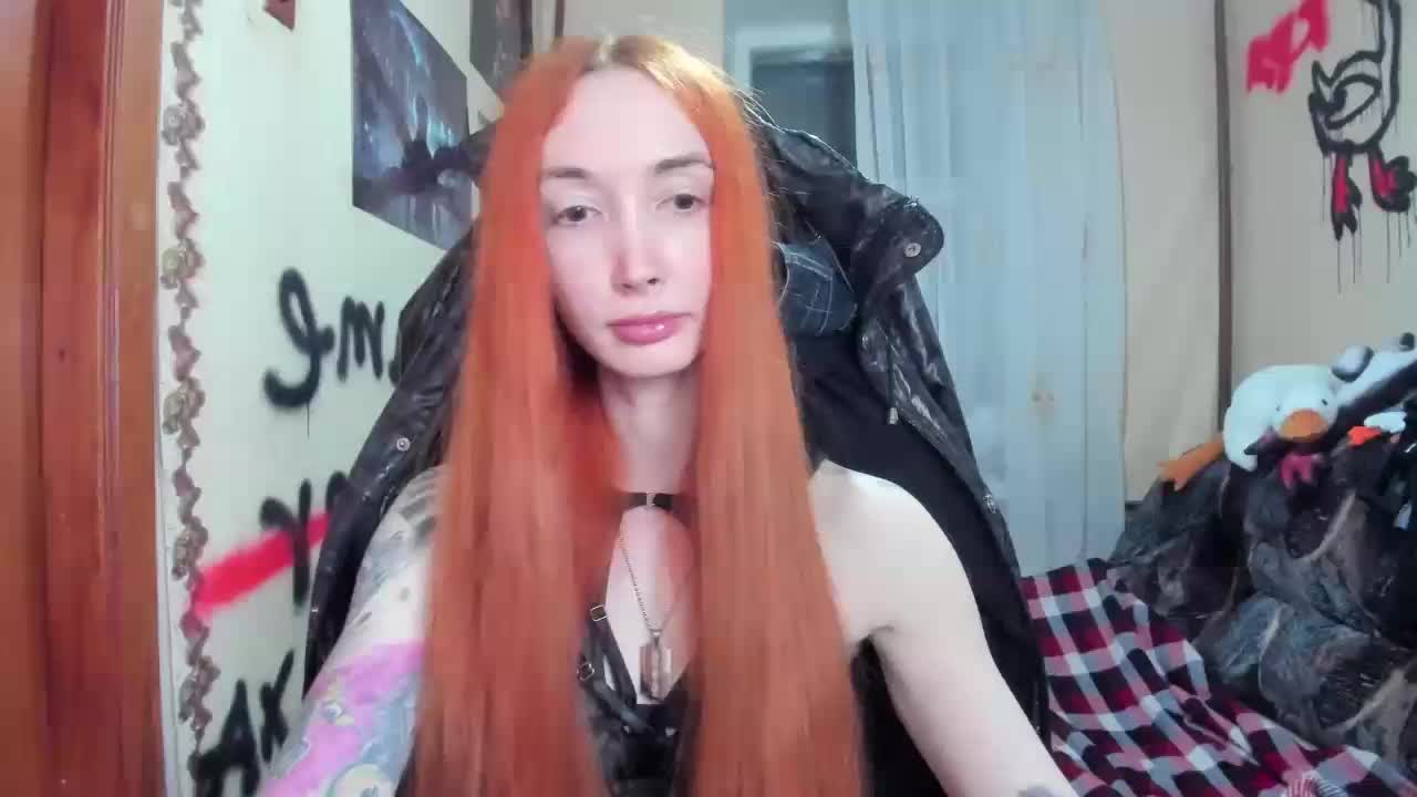 Roxy-Sun Cam Show Recorded 2025-05-01