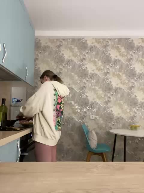 _Incredible_ Cam Show Recorded 2025-05-01