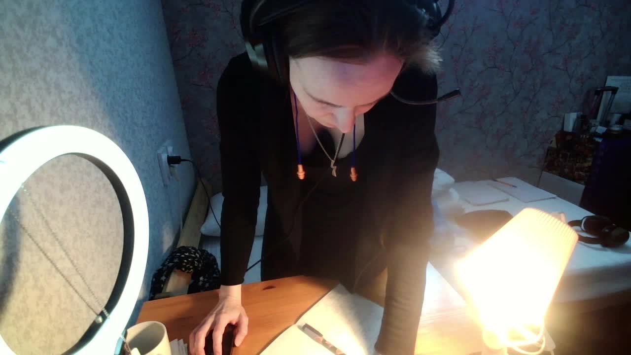 Magretta_Dering Cam Show Recorded 2025-05-01
