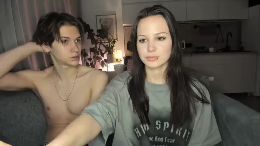 Yourher0in Cam Show Recorded 2025-05-01