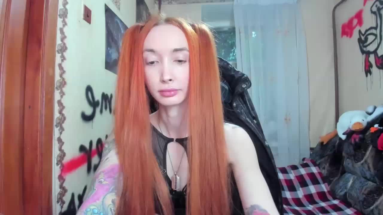 Roxy-Sun Cam Show Recorded 2025-05-01
