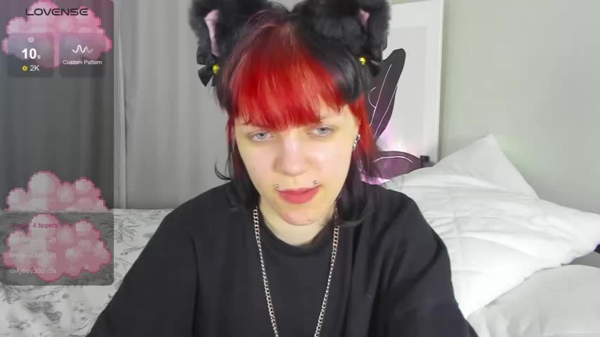 Rene_Yolker Cam Show Recorded 2025-05-01