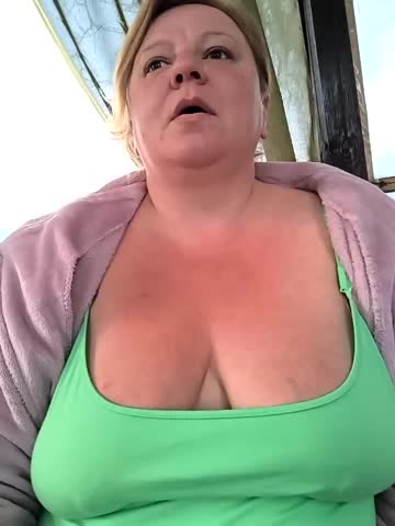 Jusichka Cam Show Recorded 2025-05-02