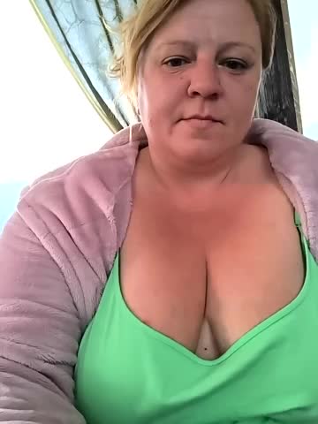 Jusichka Cam Show Recorded 2025-05-02