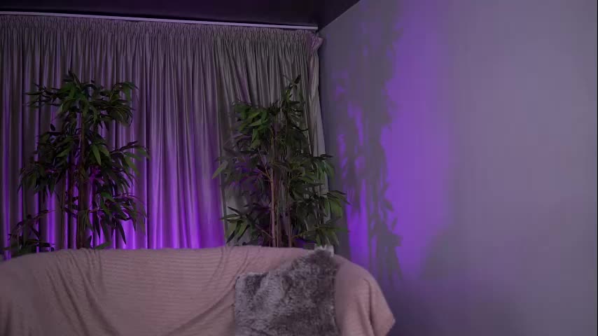 Zenydaxbelle Cam Show Recorded 2025-05-02