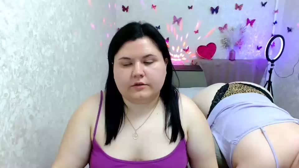 Beckyandellen Cam Show Recorded 2025-05-02