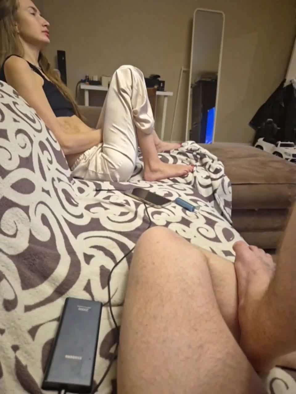 Loveisg Cam Show Recorded 2025-05-02