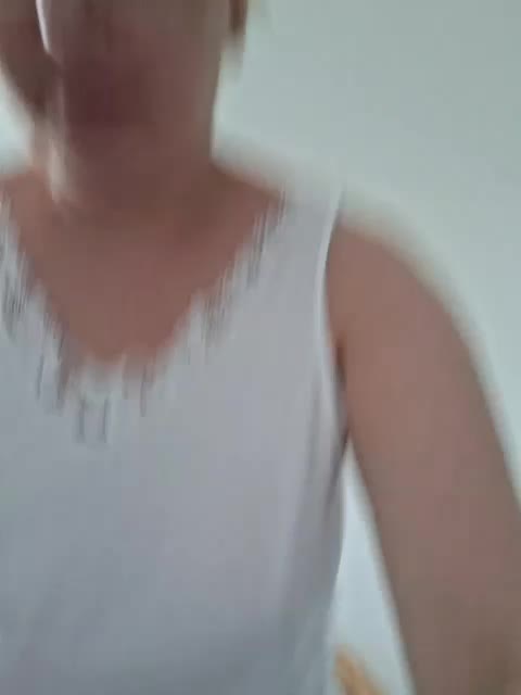 LeonaSplash Cam Show Recorded 2025-05-02
