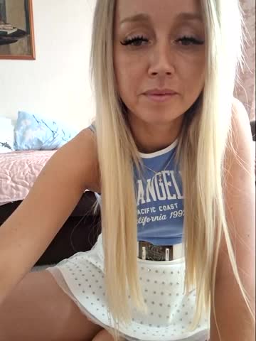 B_l_o_n_d_i_n_k_a Cam Show Recorded 2025-05-02