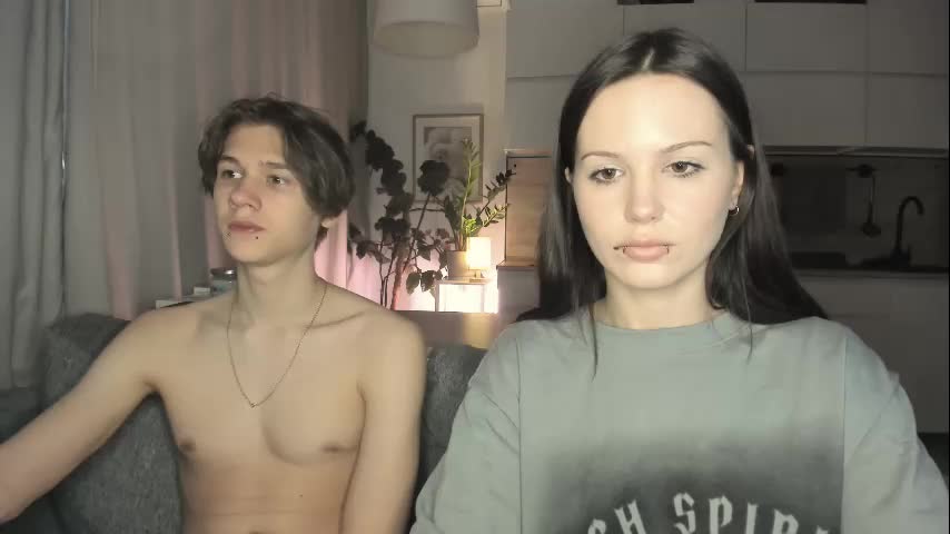 Yourher0in Cam Show Recorded 2025-05-02