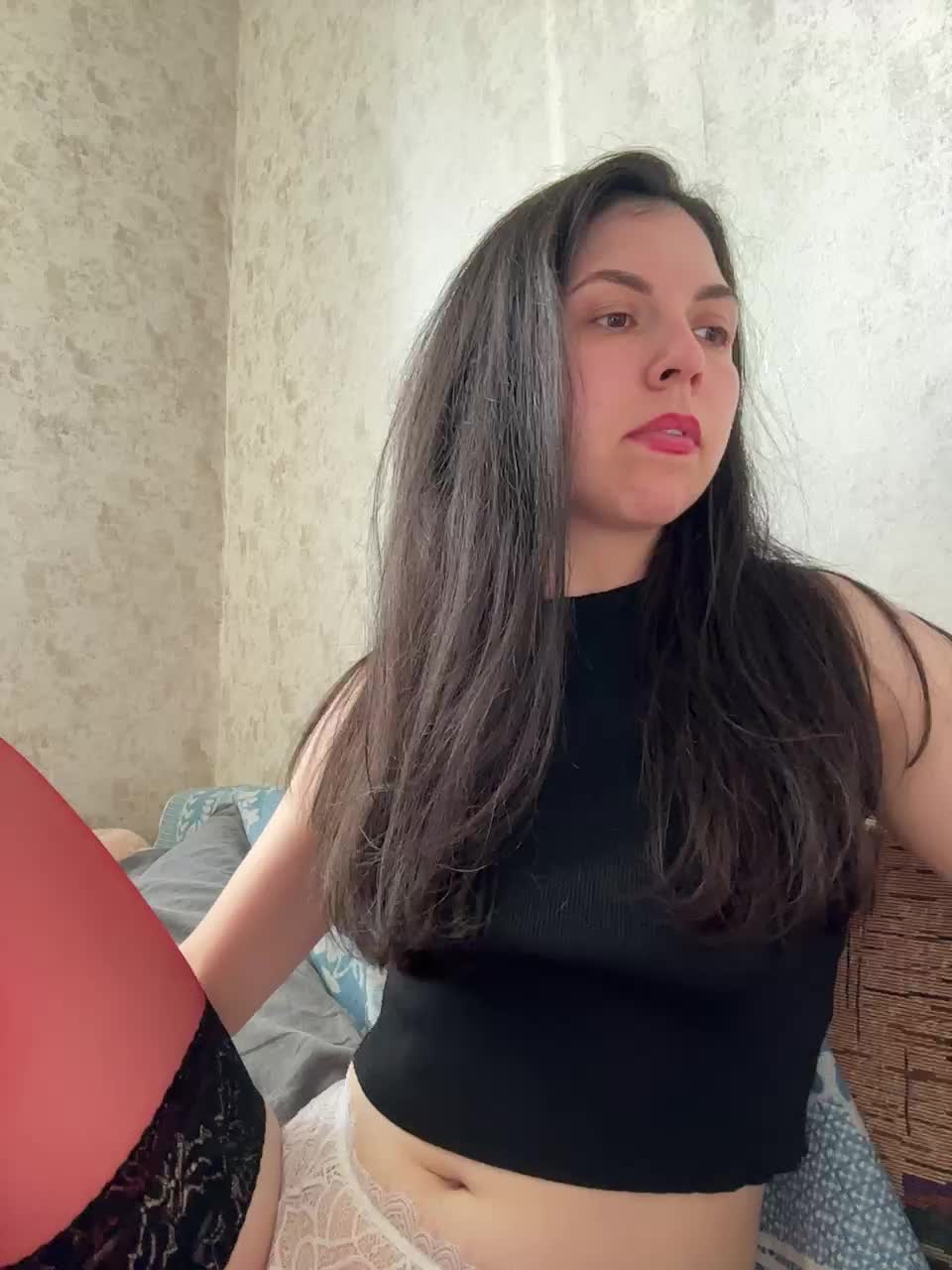 Vika19981 Cam Show Recorded 2025-05-02
