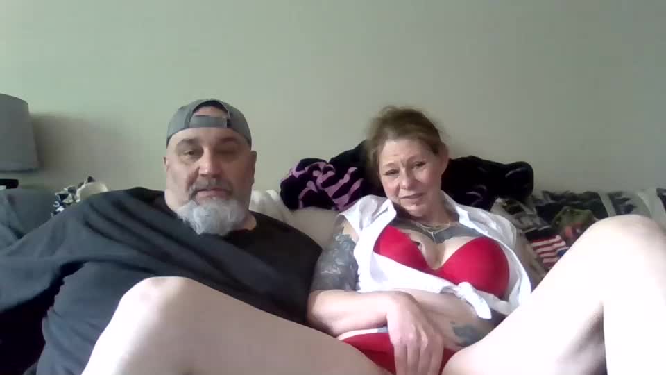 Foxyfang Cam Show Recorded 2025-05-02