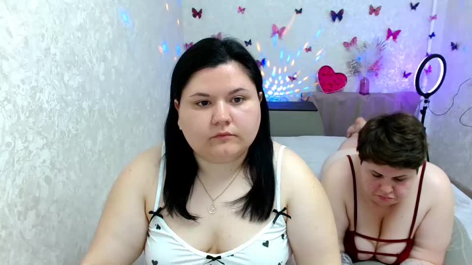 Beckyandellen Cam Show Recorded 2025-05-02