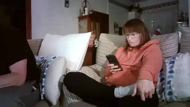 Lolahueso Cam Show Recorded 2025-05-02
