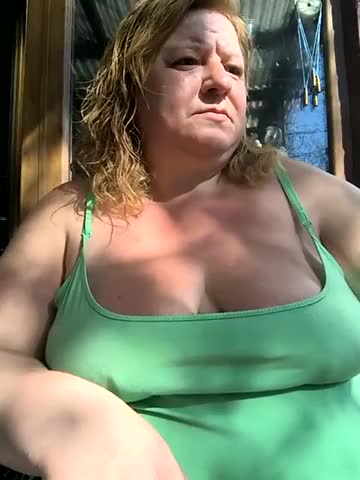 Jusichka Cam Show Recorded 2025-05-02