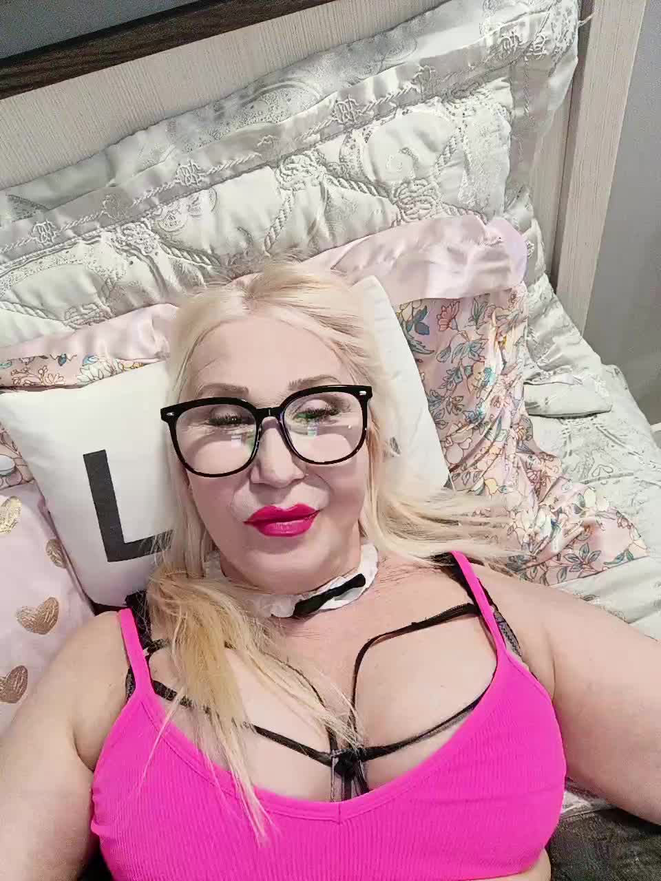 SheilaSweetney Cam Show Recorded 2025-05-03