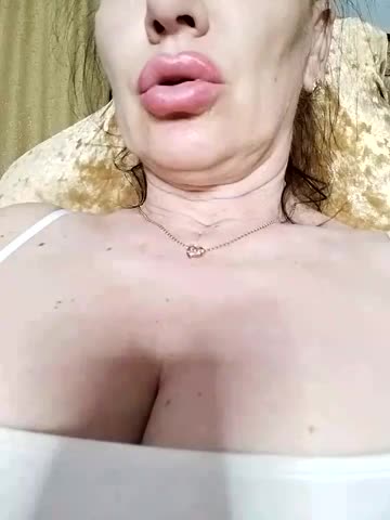 Lindaledi2 Cam Show Recorded 2025-05-03