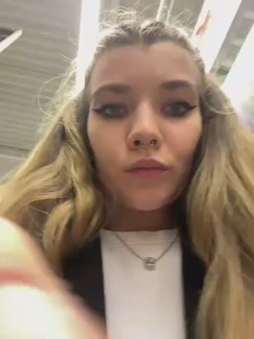 Holy_Tereza Cam Show Recorded 2025-05-03