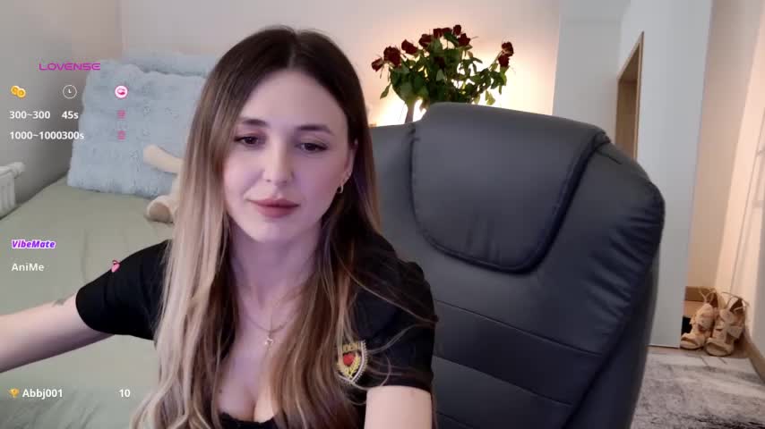 Sophie_Enzo Cam Show Recorded 2025-05-03