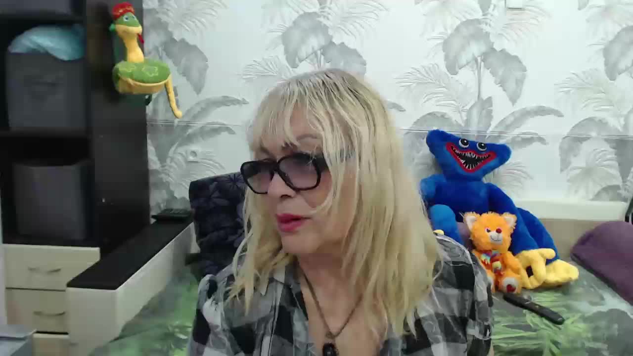 Kleopatra675 Cam Show Recorded 2025-05-03
