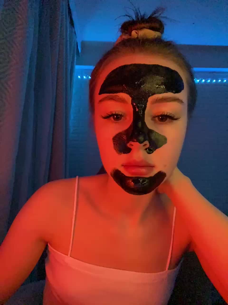Nestyzz Cam Show Recorded 2025-05-03