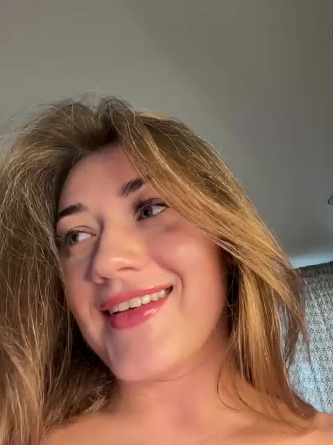 Juicy-peachh Cam Show Recorded 2025-05-03