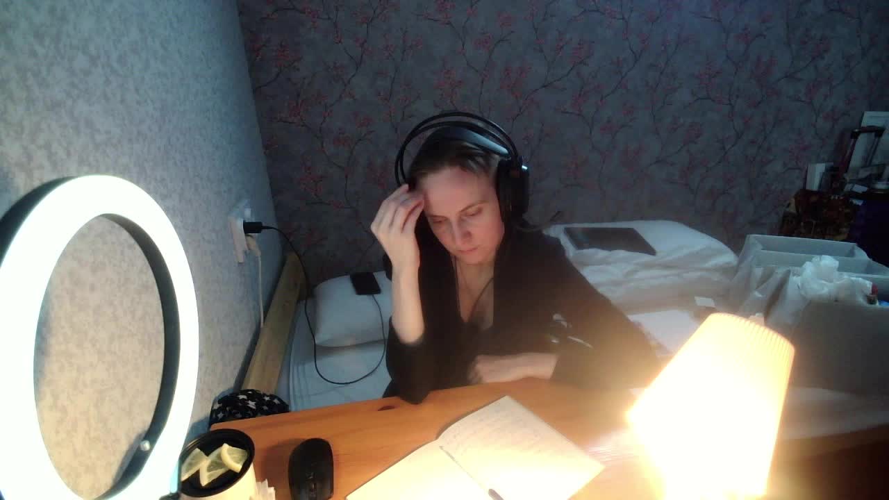 Magretta_Dering Cam Show Recorded 2025-05-03
