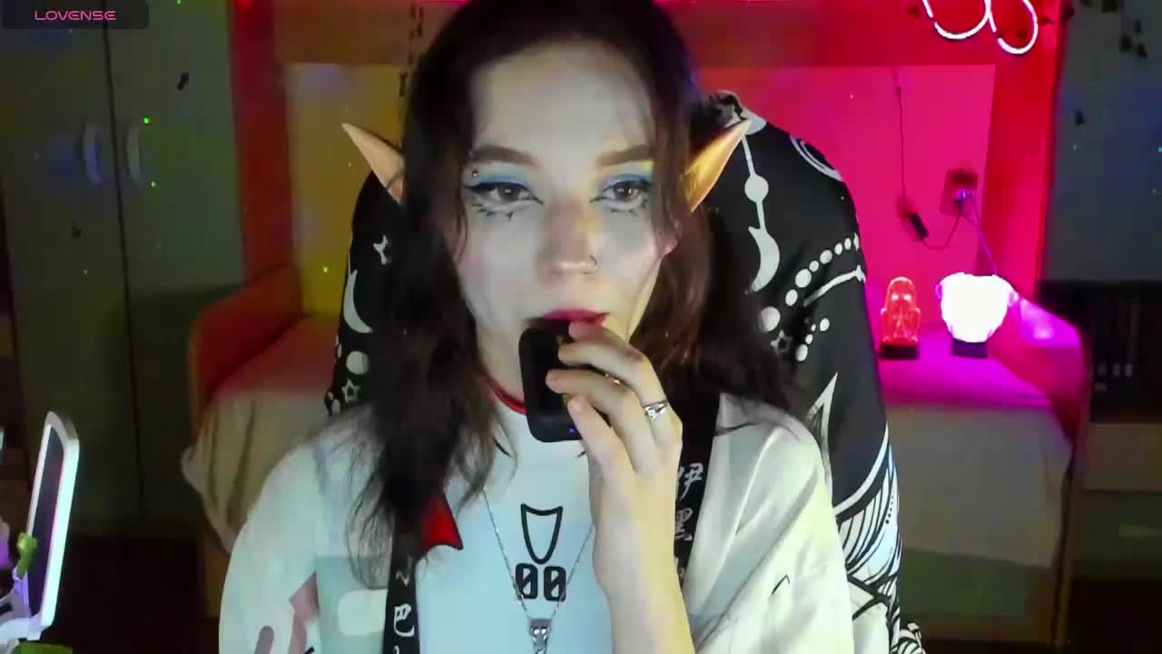 Elven1kiss Cam Show Recorded 2025-05-03