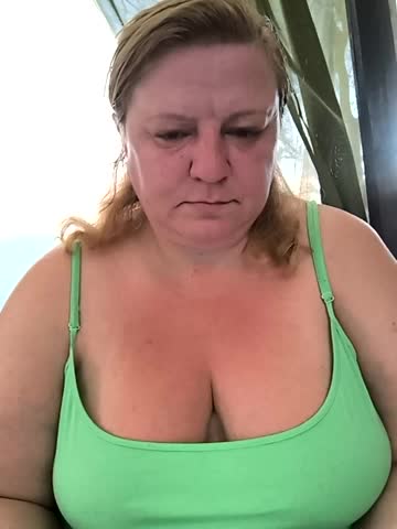 Jusichka Cam Show Recorded 2025-05-04