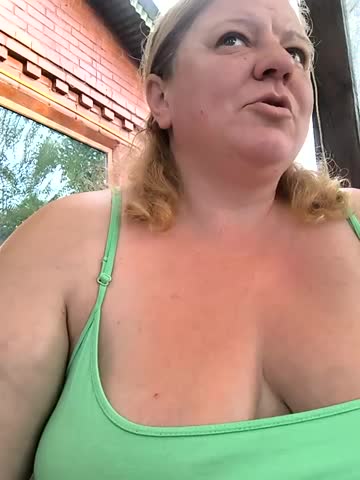 Jusichka Cam Show Recorded 2025-05-04