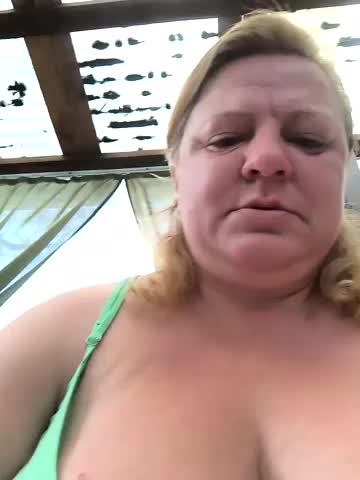 Jusichka Cam Show Recorded 2025-05-04