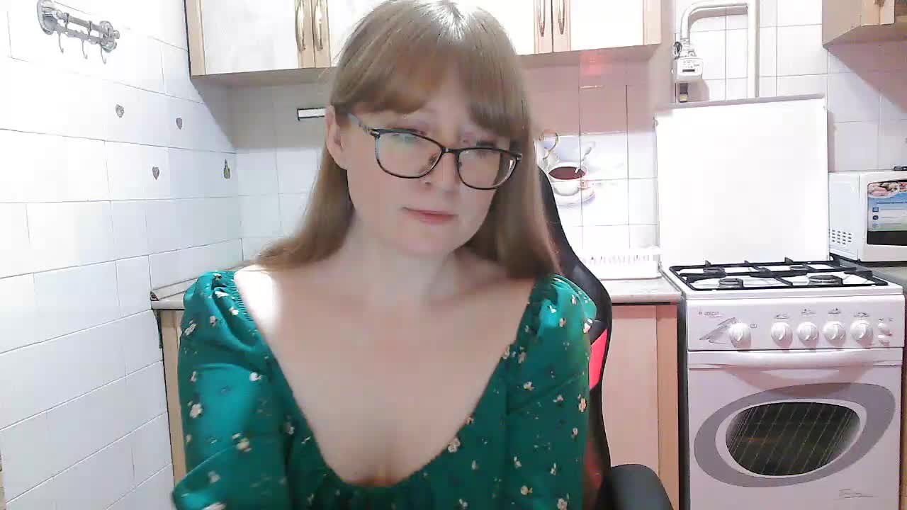 L-e-l-i-k Cam Show Recorded 2025-05-04