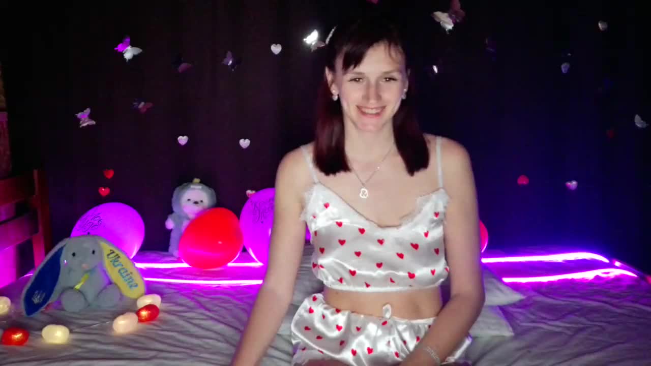 Touche_Me Cam Show Recorded 2025-05-04