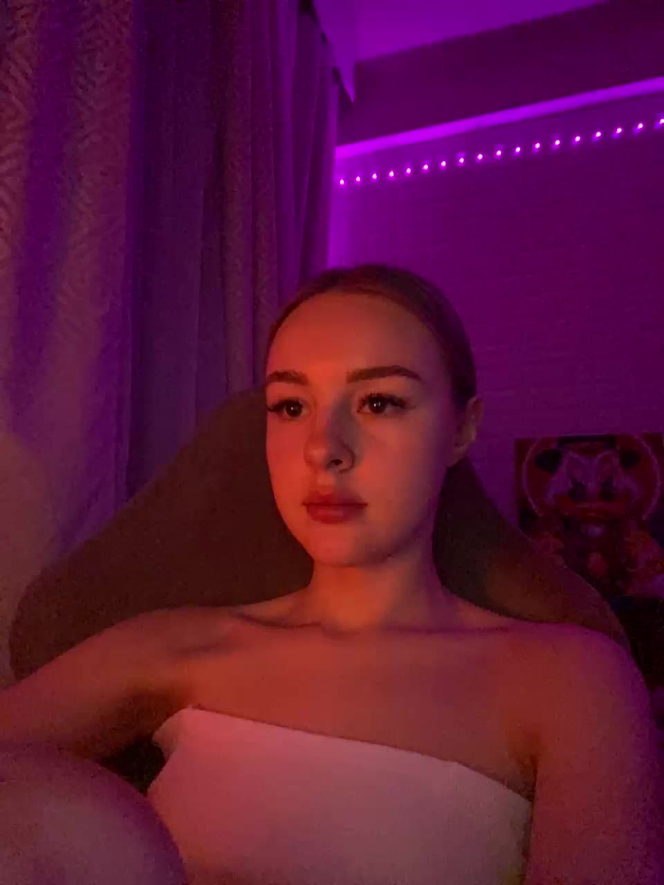 Nestyzz Cam Show Recorded 2025-05-04